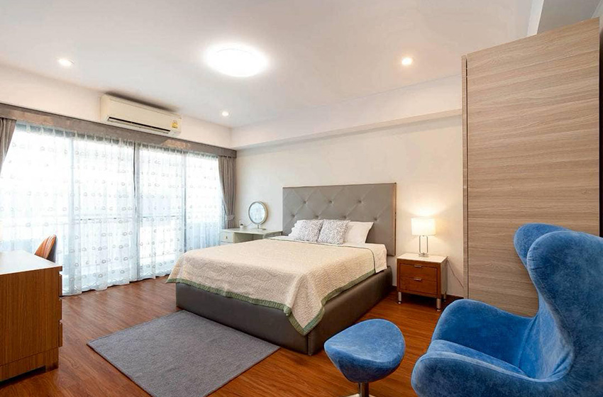 House with Private Pool in Rama 9 